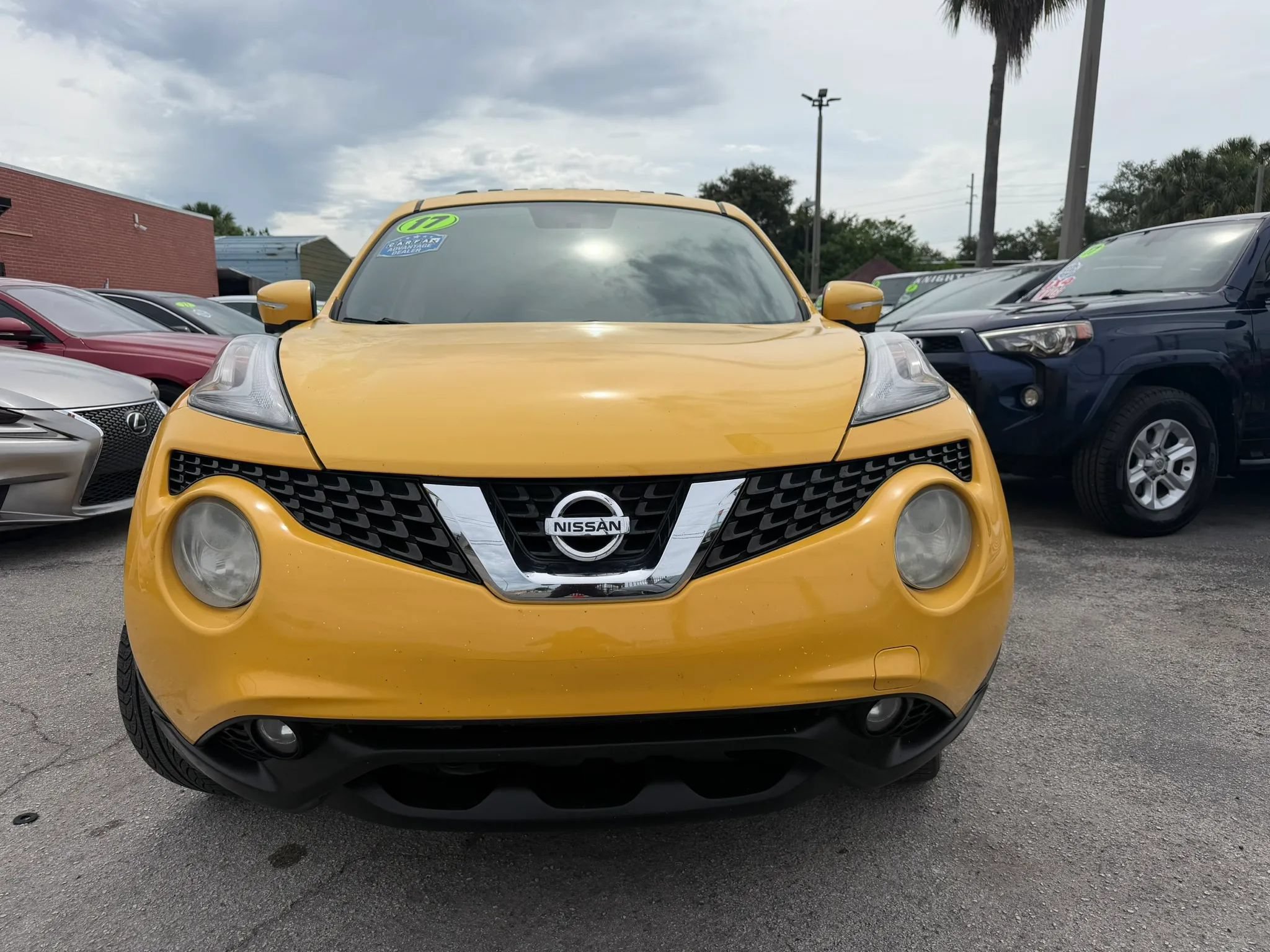 Used 2017 Nissan Juke SL w/ Interior Illumination Package AWD/4WD image 2