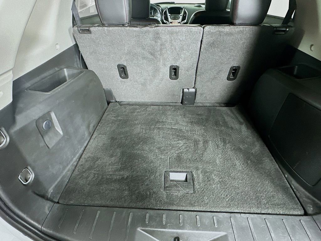 Used 2017 GMC Terrain SLT image 30