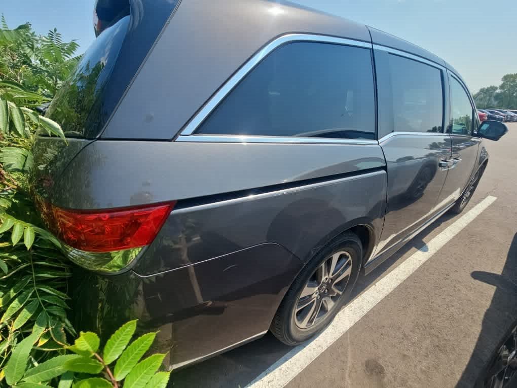 Used 2016 Honda Odyssey Touring image 5