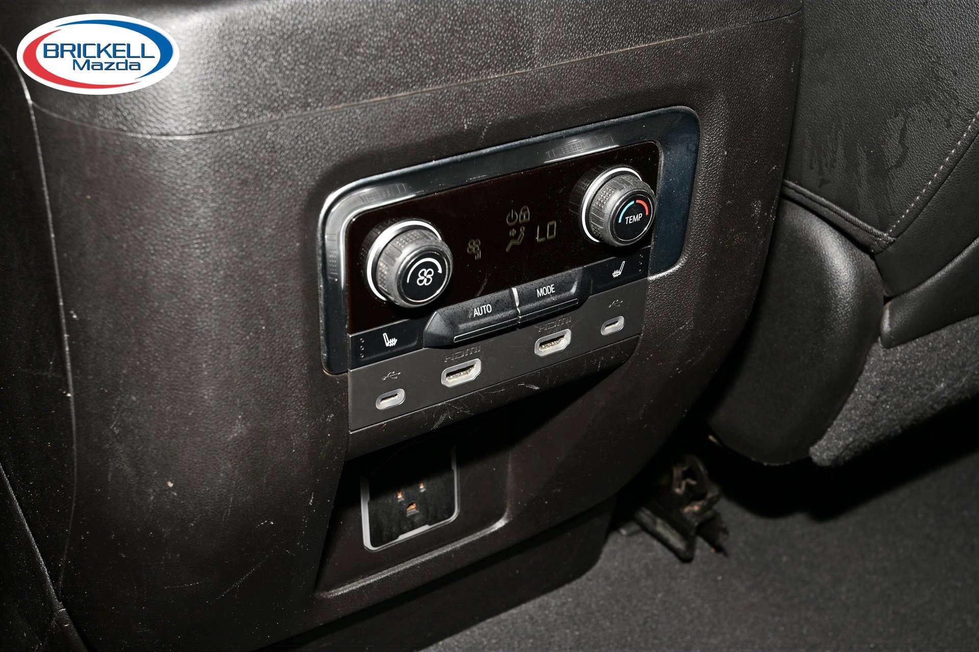 Used 2021 Chevrolet Suburban RST w/ Luxury Package RWD image 23