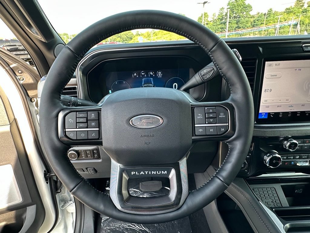 New 2026 Ford F350 Platinum w/ FX4 Off-Road Package AWD/4WD image 8