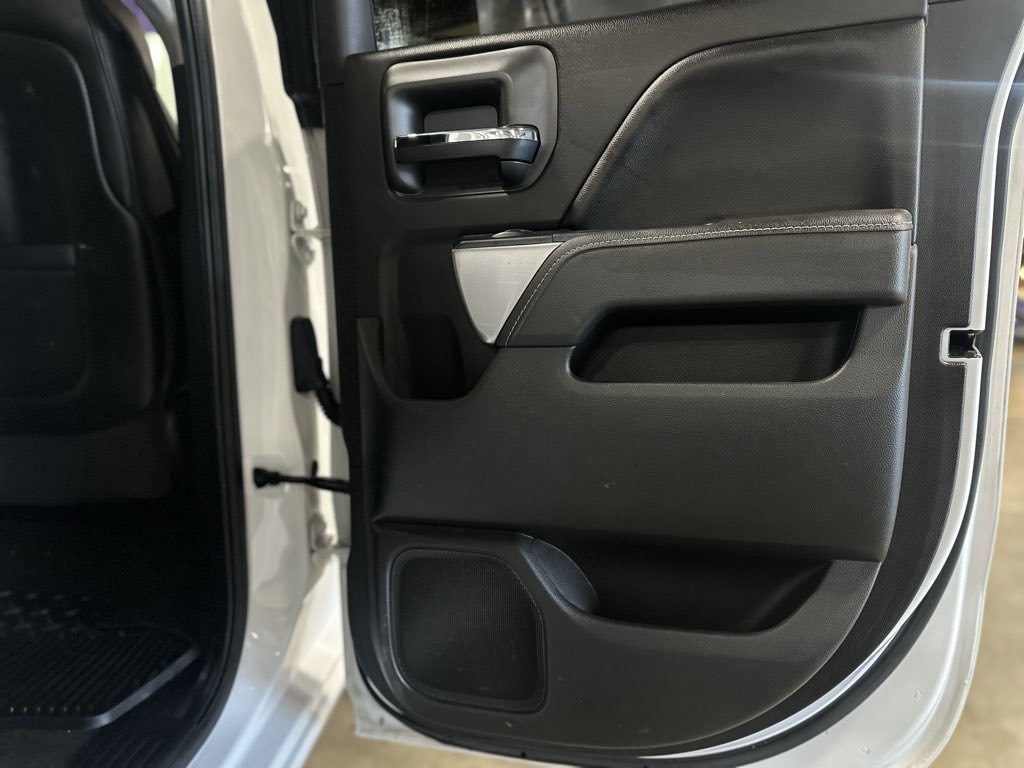 Used 2015 Chevrolet Silverado 1500 LT w/ Custom Sport Edition image 17