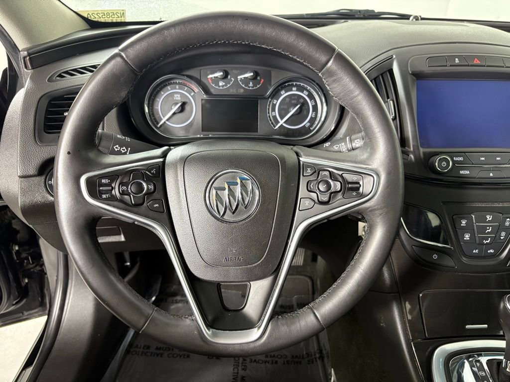 Used 2017 Buick Regal Sport Touring image 22