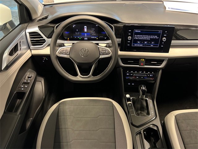 New 2026 Volkswagen Taos SE image 11