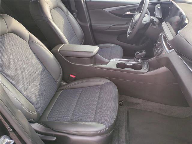 Used 2025 Buick Envista Preferred image 20