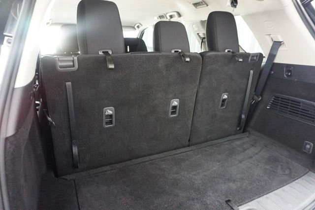 Used 2024 Nissan Pathfinder S image 14