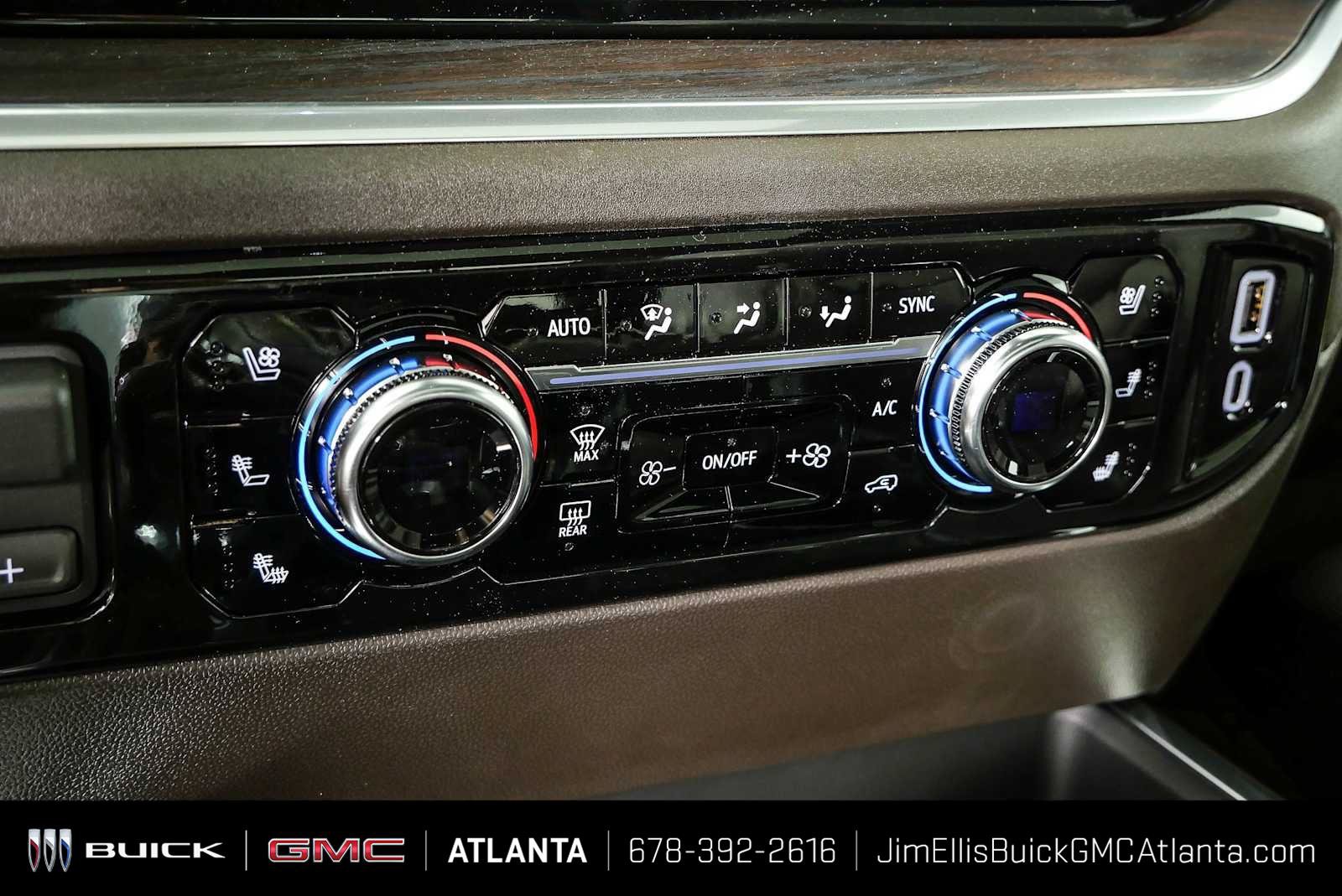 New 2026 GMC Sierra 1500 SLT w/ SLT Premium Plus Package AWD/4WD image 18