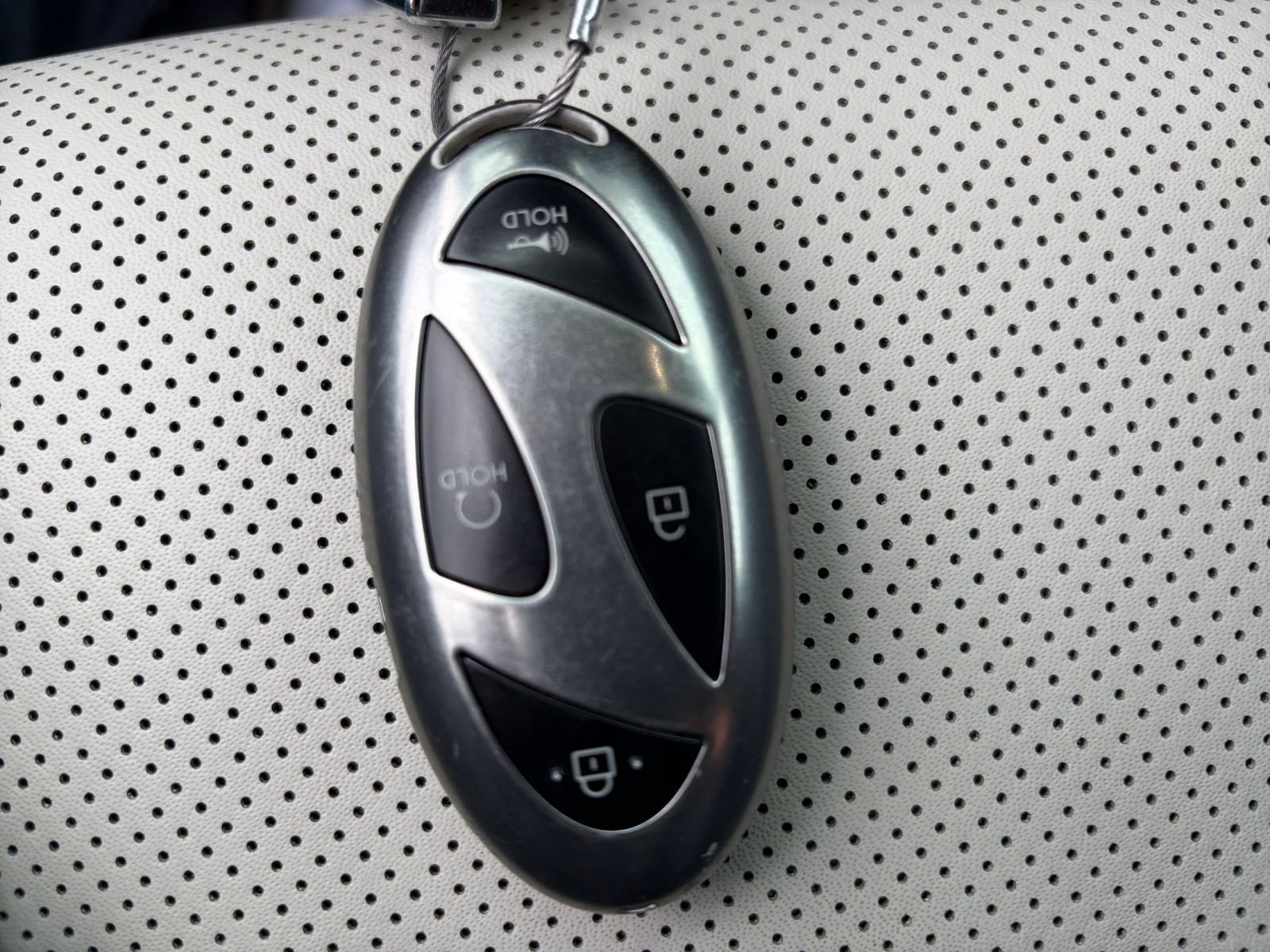 Used 2025 Hyundai Santa Fe SEL FWD image 25