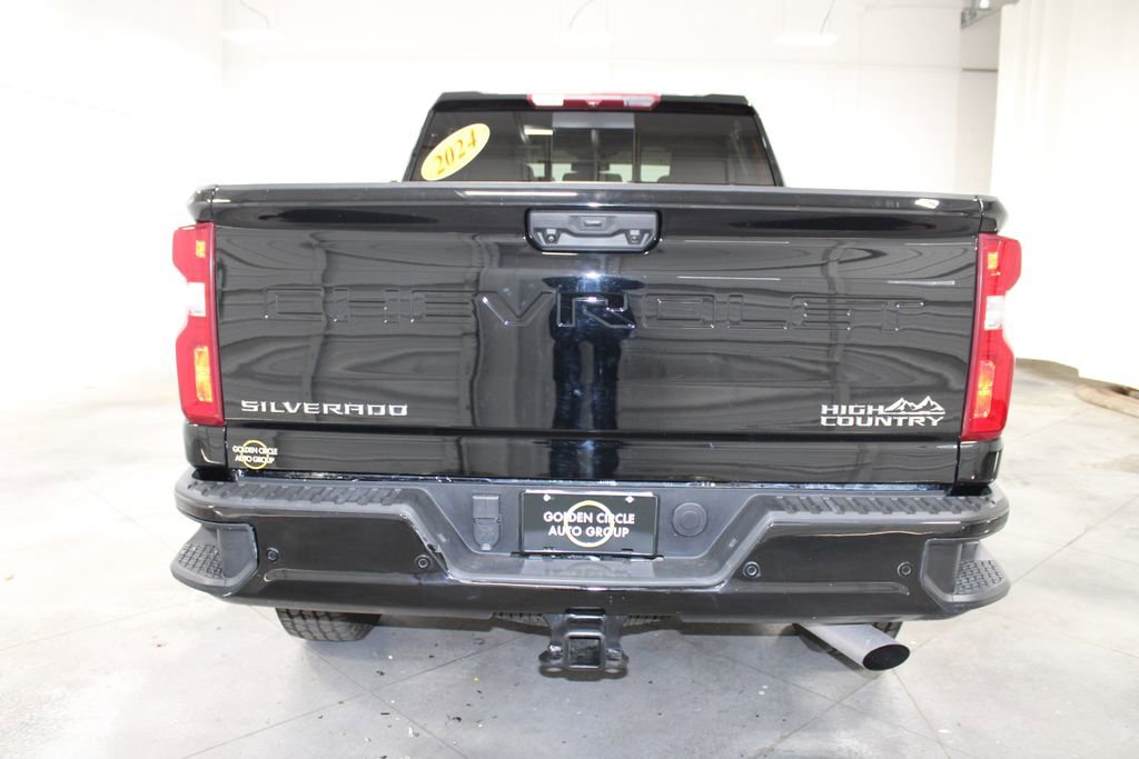 Used 2024 Chevrolet Silverado 2500 High Country image 7