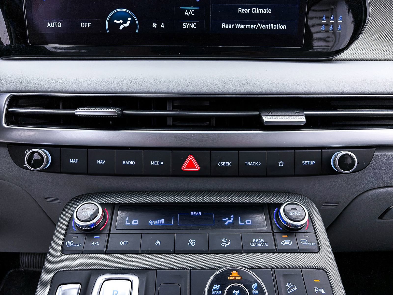 Used 2024 Hyundai Palisade SEL image 25