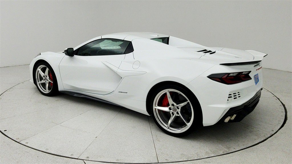 New 2025 Chevrolet Corvette E-Ray image 4