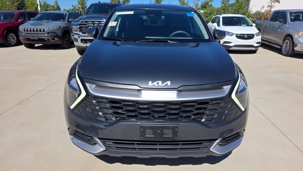 Used 2023 Kia Sportage LX AWD/4WD image 8