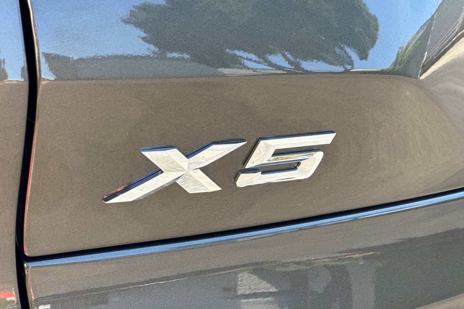 Used 2026 BMW X5 xDrive50e w/ M Sport Package image 39