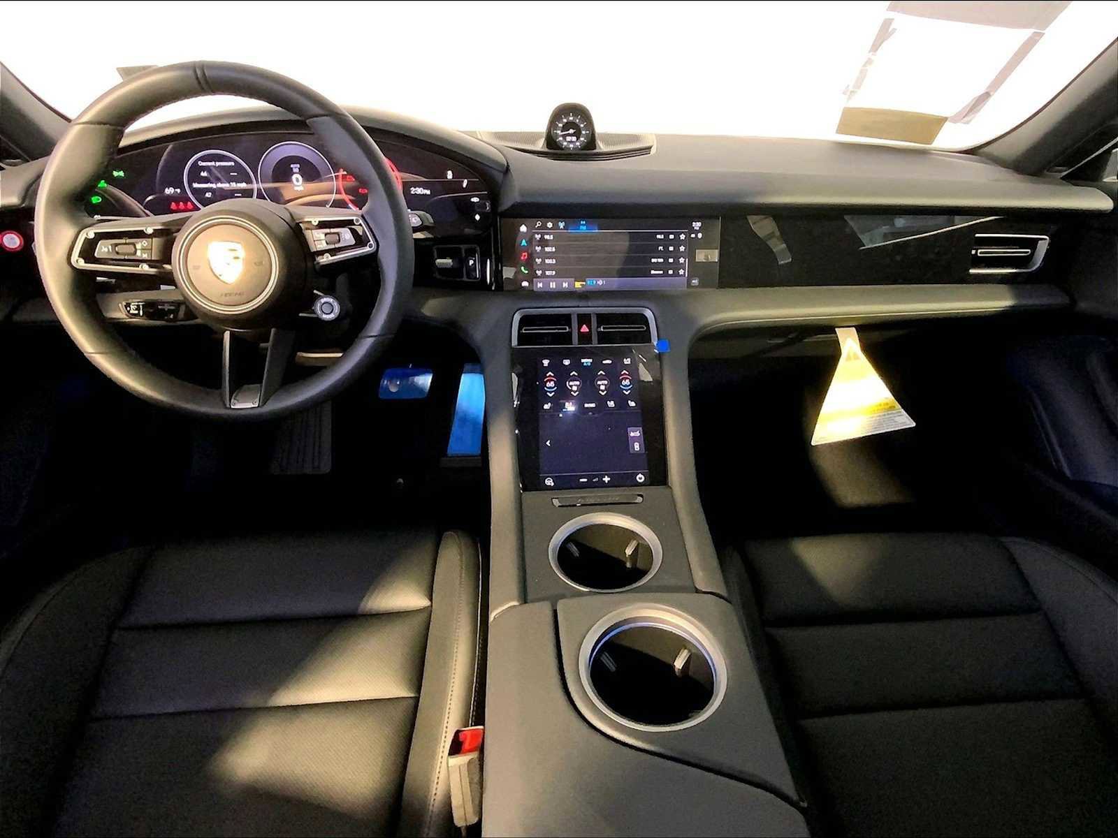 New 2026 Porsche Taycan 4S AWD/4WD image 14