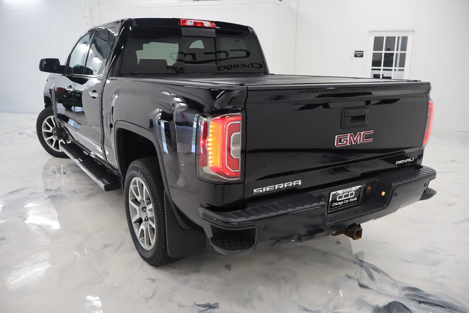 Used 2016 GMC Sierra 1500 Denali w/ Enhanced Driver Alert Package AWD/4WD image 6