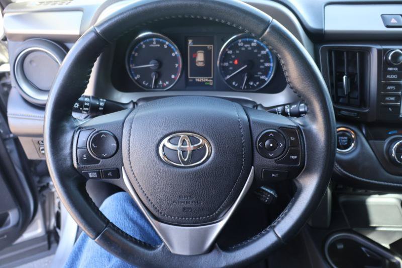 Used 2017 Toyota RAV4 Limited w/ Carpet Mat Package FWD image 17