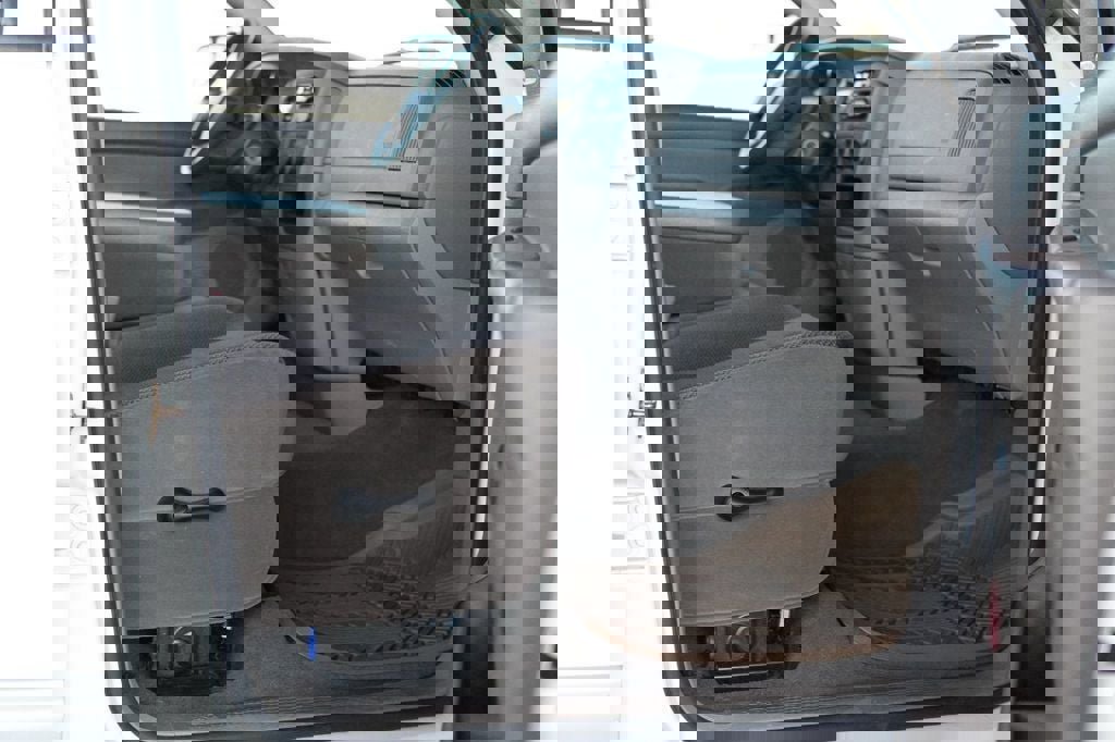 Used 2004 Dodge Ram 2500 Truck SLT w/ Trailer Tow Group image 12