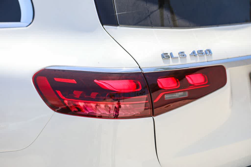 Used 2024 Mercedes-Benz GLS 450 4MATIC image 8