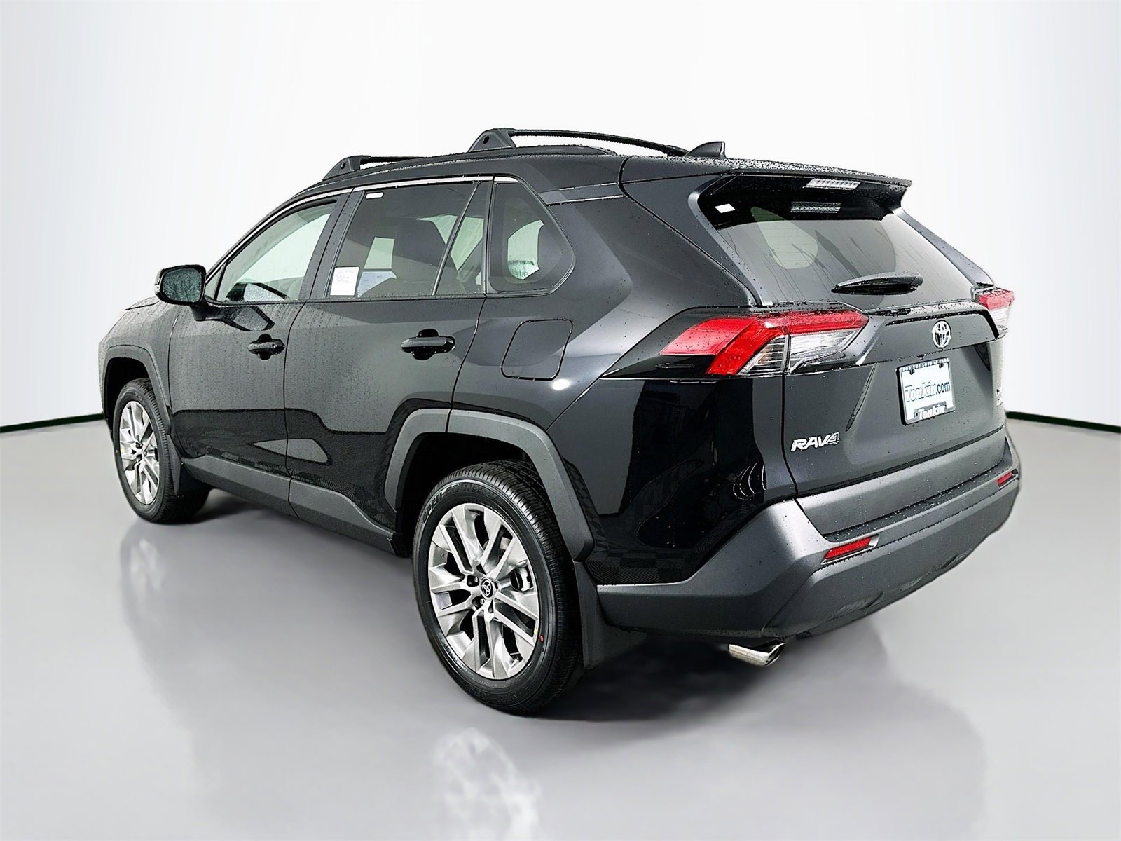 New 2025 Toyota RAV4 XLE Premium image 5
