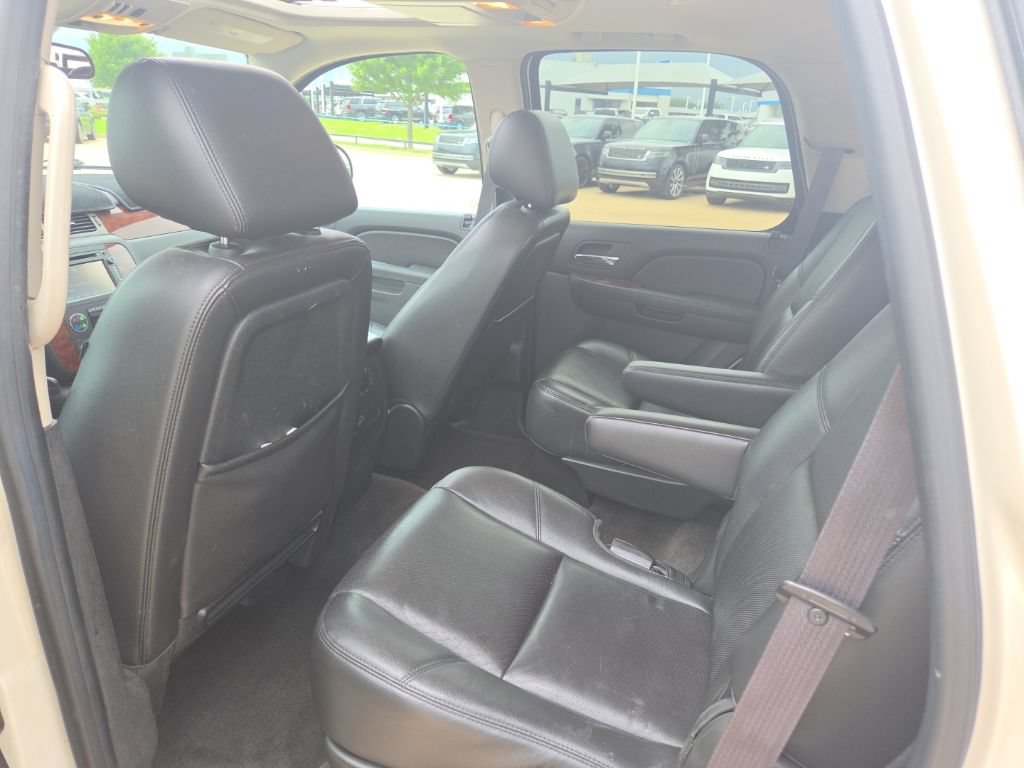 Used 2013 Chevrolet Tahoe LTZ RWD image 14