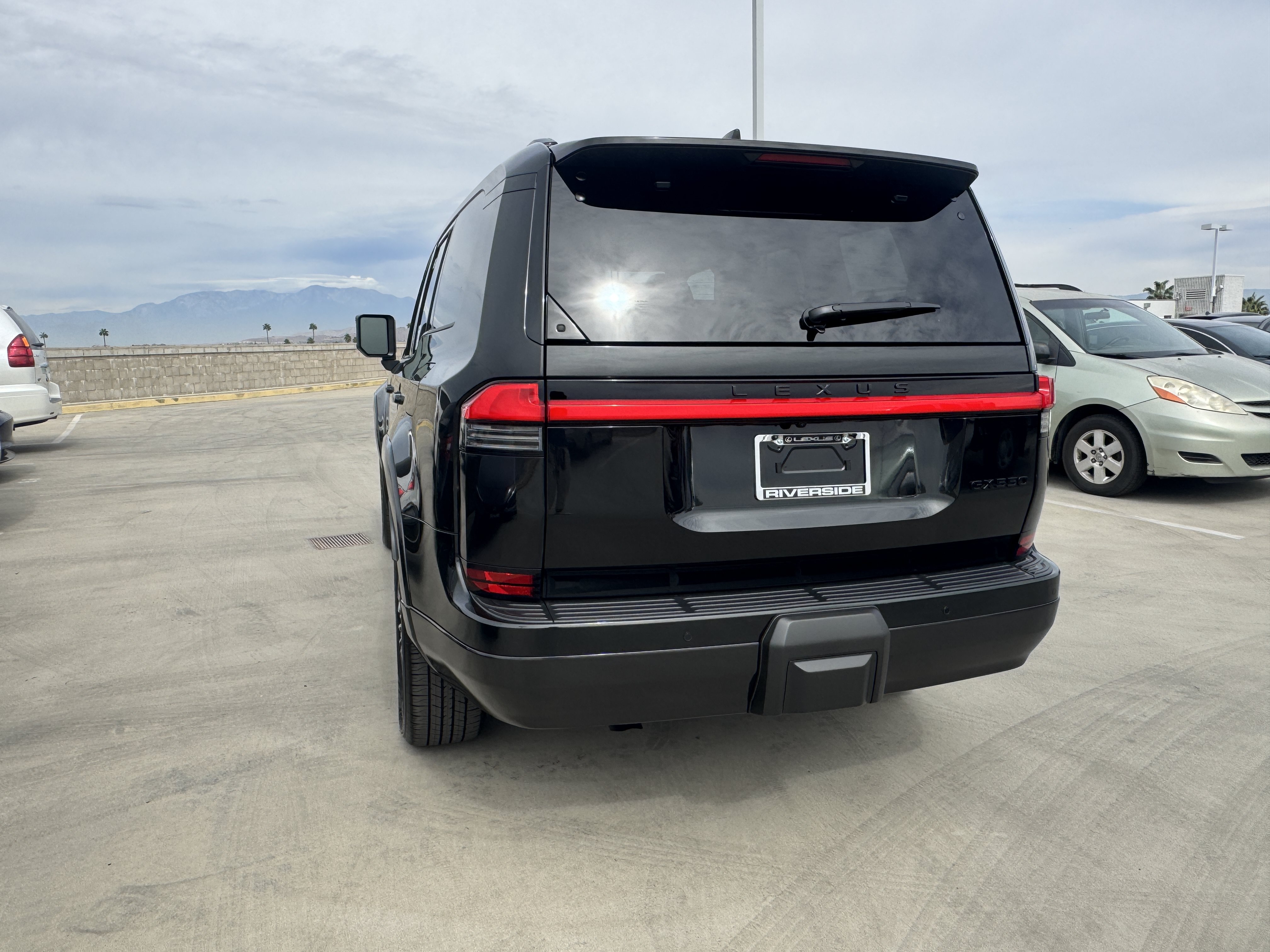 New 2026 Lexus GX 550 w/ Accessory Package (2T) AWD/4WD image 8