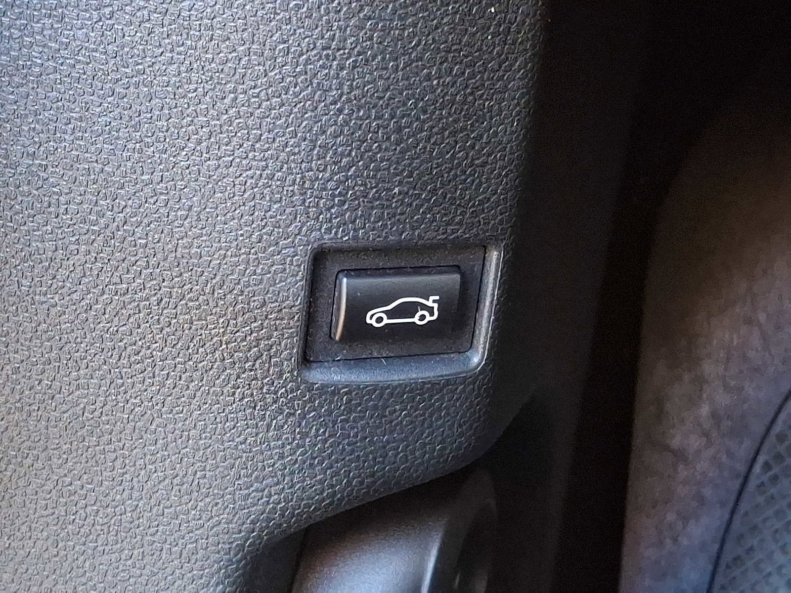 Used 2019 MINI Cooper Clubman S image 25