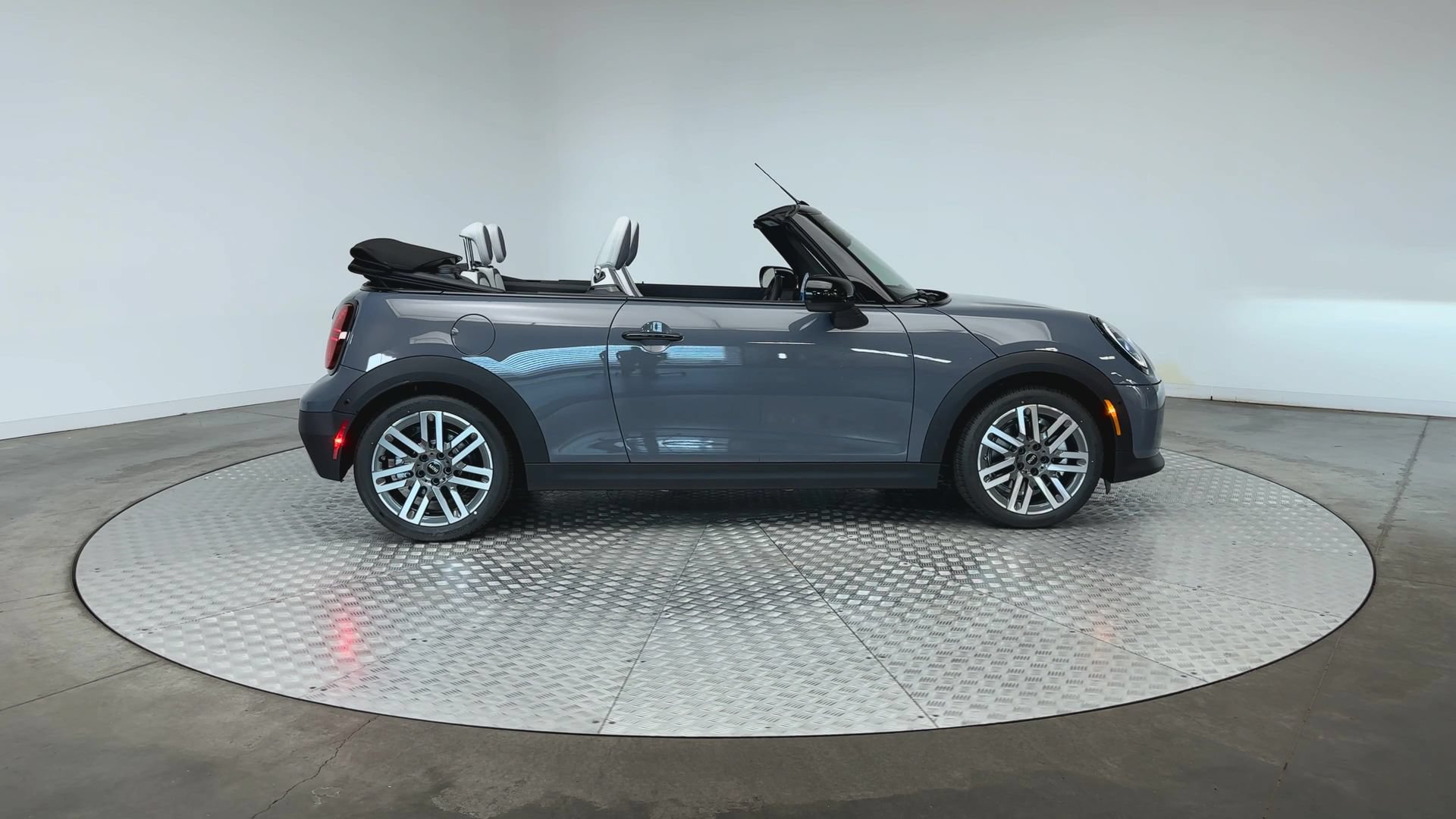 New 2026 MINI Cooper S FWD image 9