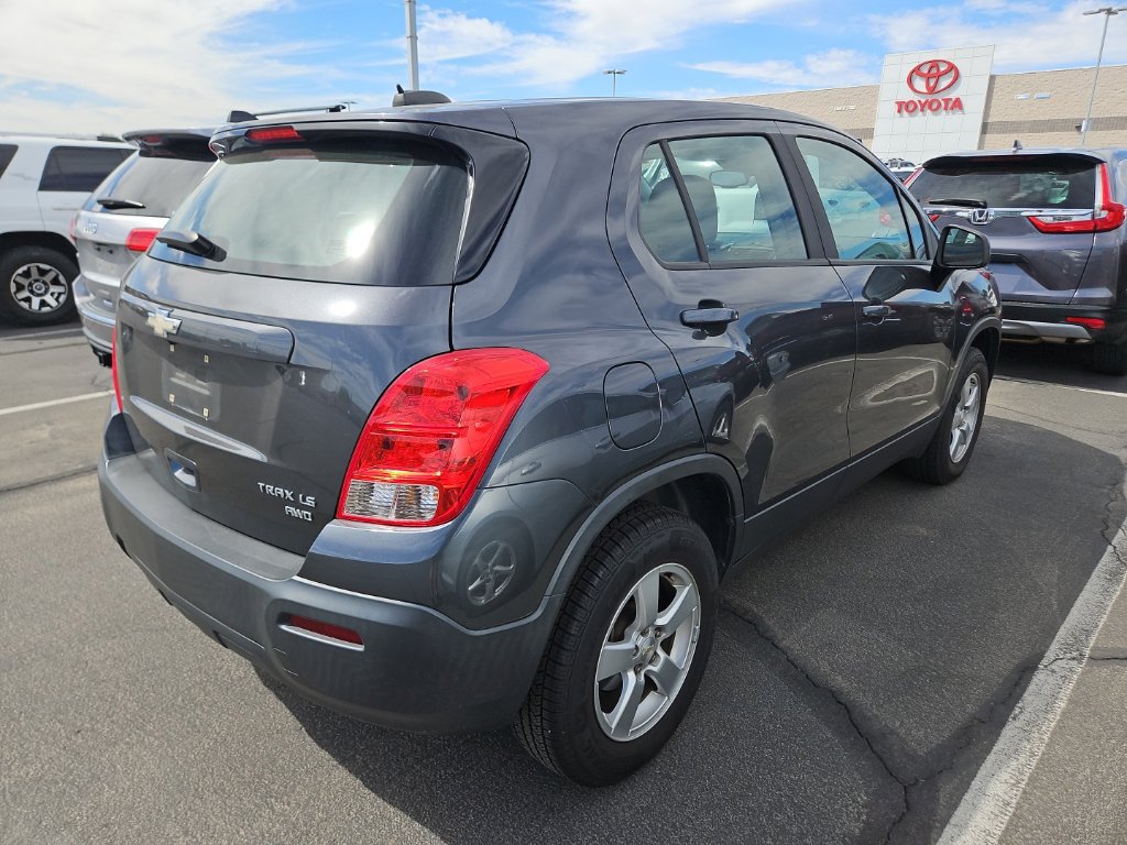 Used 2016 Chevrolet Trax LS AWD/4WD image 3