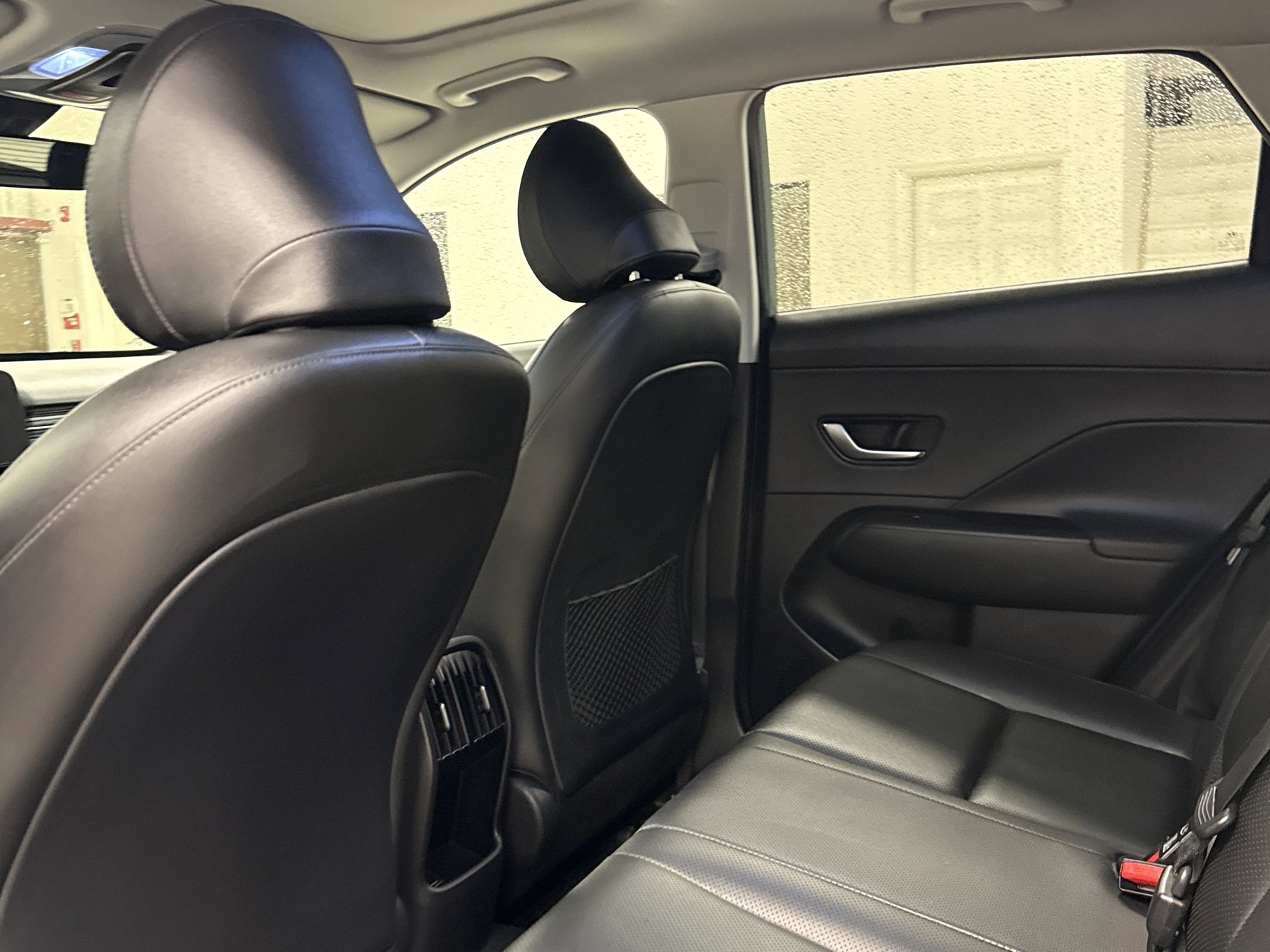 Used 2024 Hyundai Kona Limited image 14