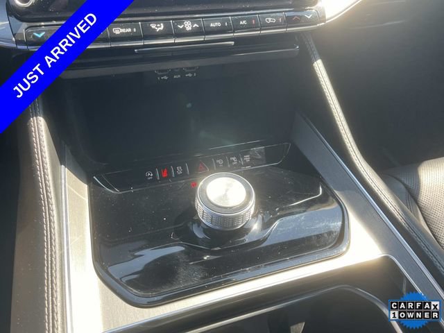 Certified 2024 Jeep Wagoneer Series II w/ Convenience Group I RWD image 38