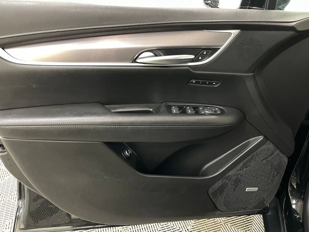 Certified 2018 Cadillac XT5 Luxury w/ Driver Awareness Package AWD/4WD image 30