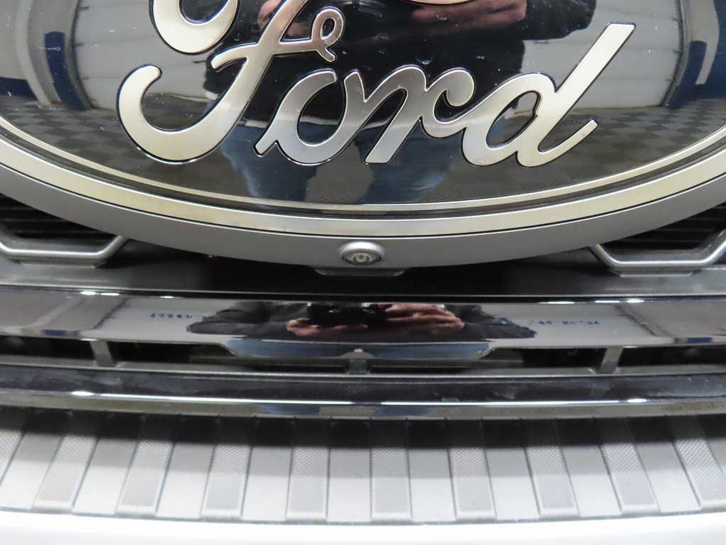 Used 2025 Ford F350 Lariat w/ Black Appearance Package image 55