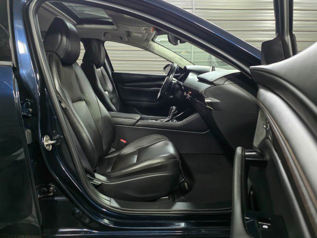 Used 2021 MAZDA MAZDA3 s image 14