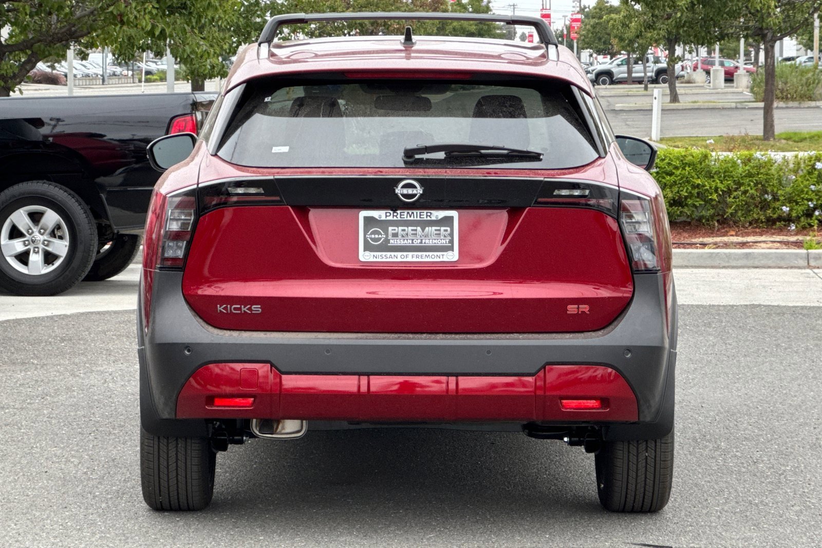 New 2026 Nissan Kicks SR image 5