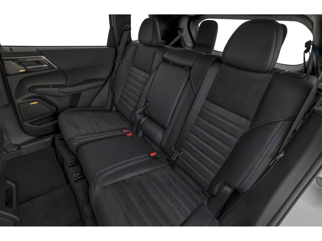 New 2026 Mitsubishi Outlander LE FWD image 8