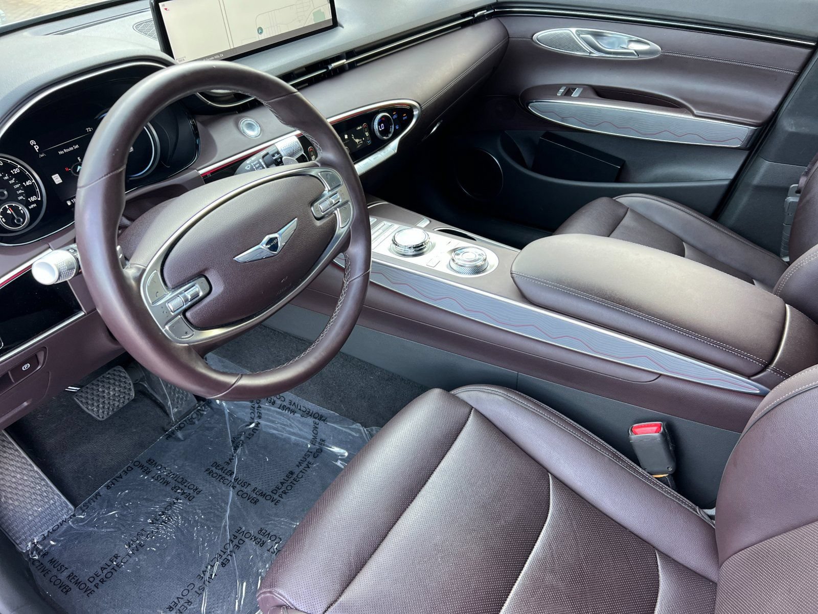 Used 2023 Genesis GV70 2.5T w/ Advanced Package AWD/4WD image 9