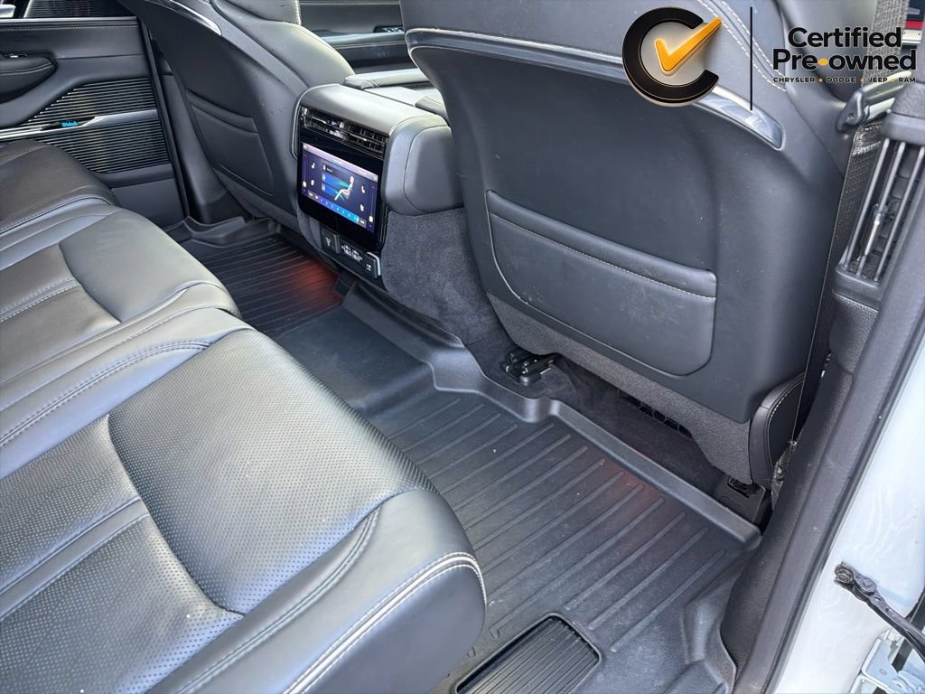 Certified 2023 Jeep Grand Wagoneer Series II AWD/4WD image 35