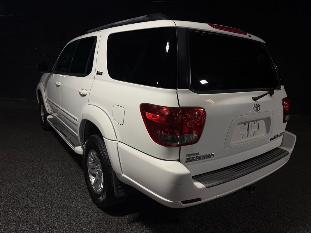 Used 2007 Toyota Sequoia SR5 AWD/4WD image 3