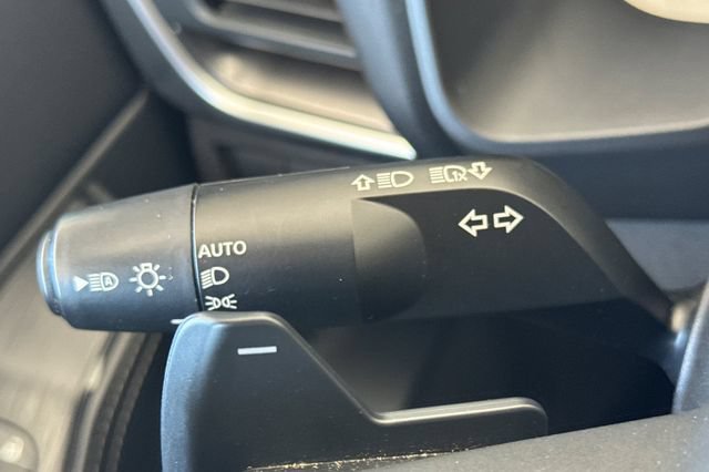 Used 2024 Nissan Rogue SV AWD/4WD image 38
