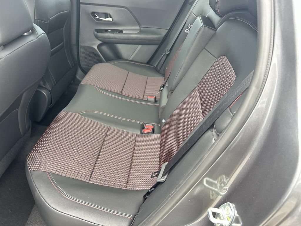 New 2026 Nissan Kicks SR w/ Cold Weather Package AWD/4WD image 19
