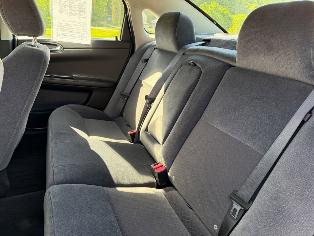 Used 2013 Chevrolet Impala LT w/ LT Sunroof Package FWD image 31