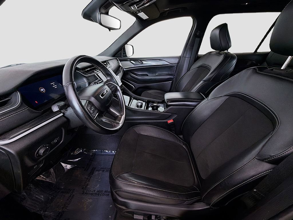 Used 2022 Jeep Grand Cherokee L Laredo image 22