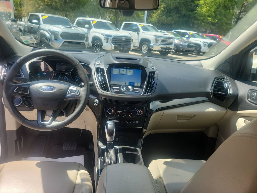 Used 2018 Ford Escape Titanium AWD/4WD image 25