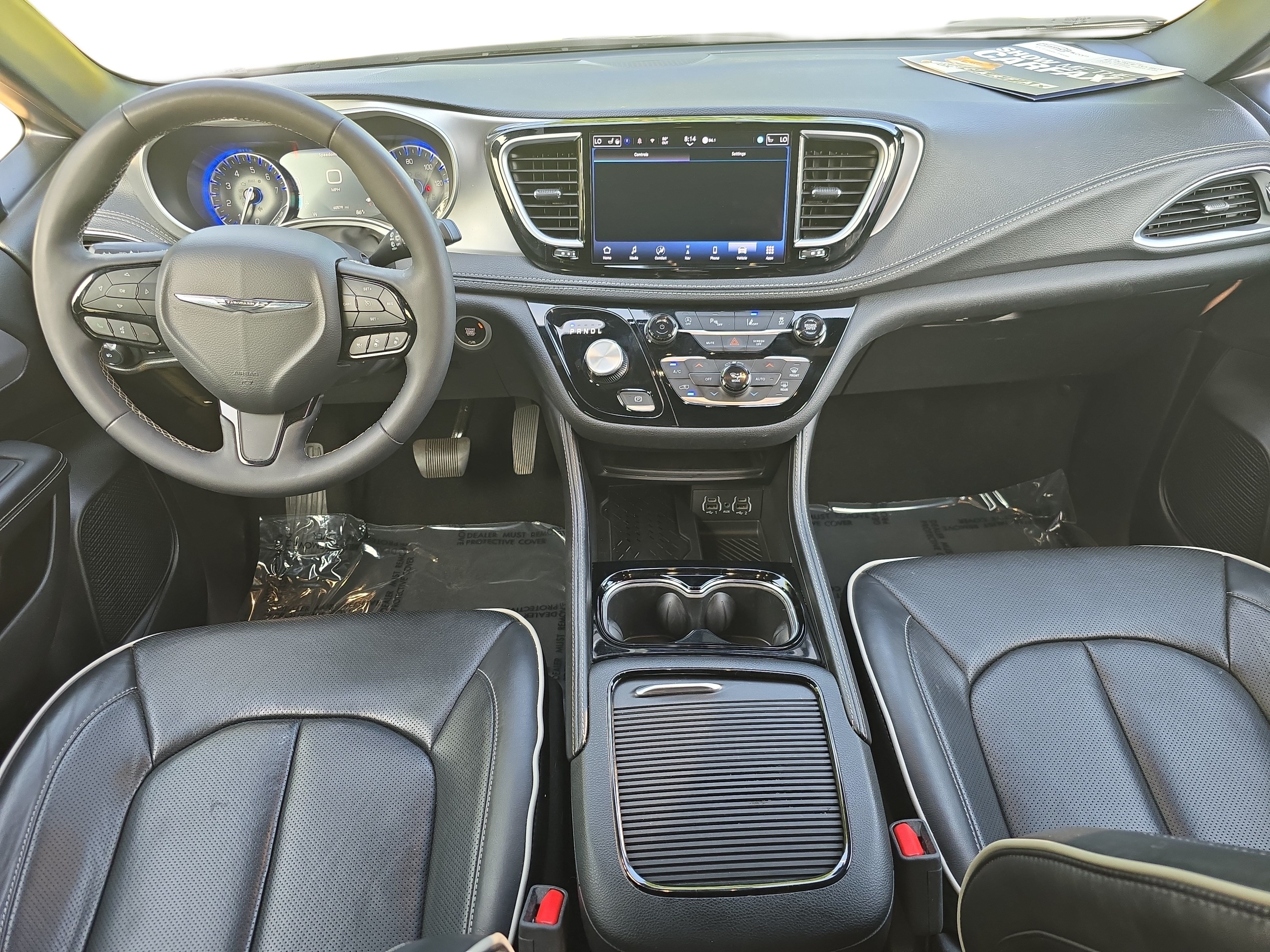 Used 2025 Chrysler Pacifica Limited FWD image 9