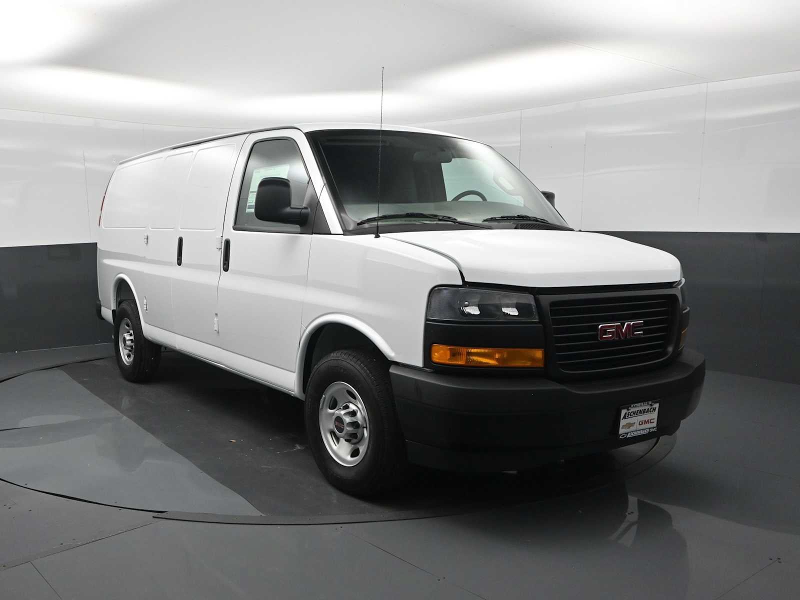New 2026 GMC Savana 3500 w/ Driver Convenience Package RWD image 2