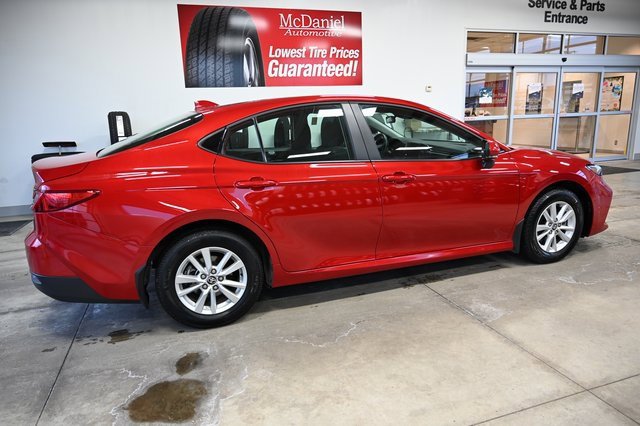 Certified 2025 Toyota Camry LE image 5