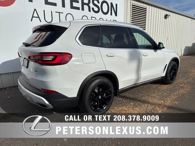 Used 2019 BMW X5 xDrive40i w/ Convenience Package image 3
