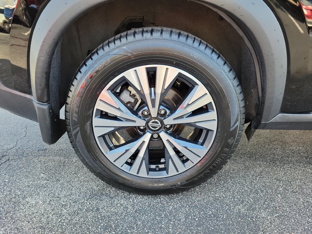 Used 2021 Nissan Rogue SV FWD image 5