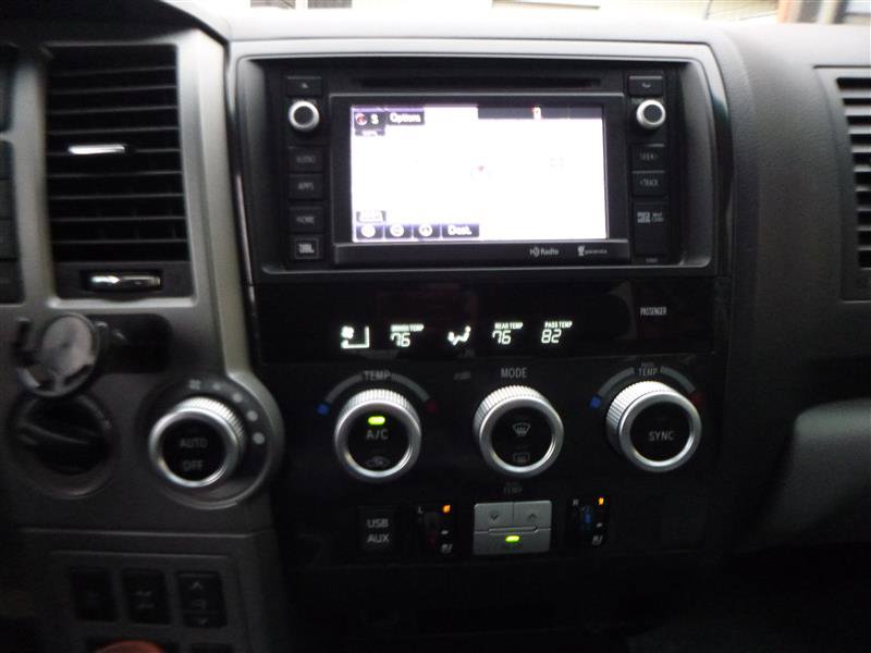Used 2014 Toyota Sequoia Platinum AWD/4WD image 15