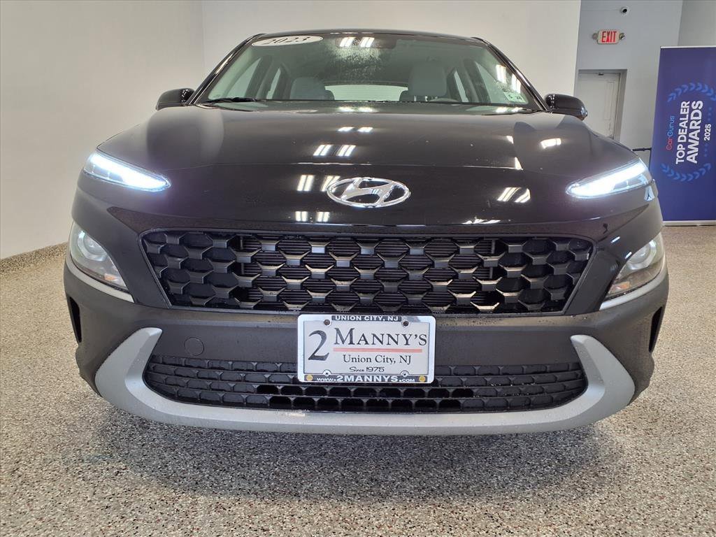 Used 2023 Hyundai Kona SE image 6